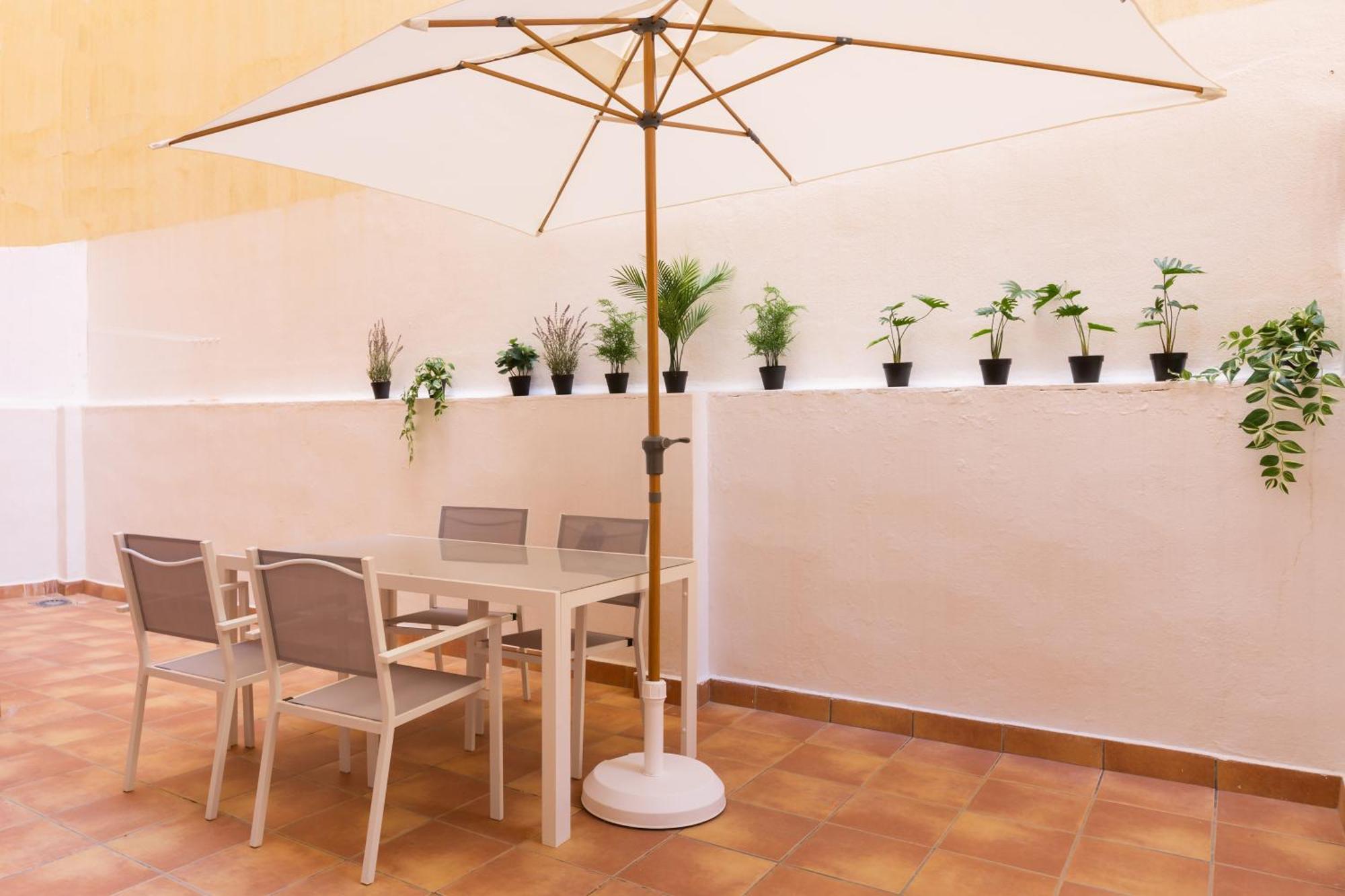Charming Apartment Malagas Moon Bagian luar foto
